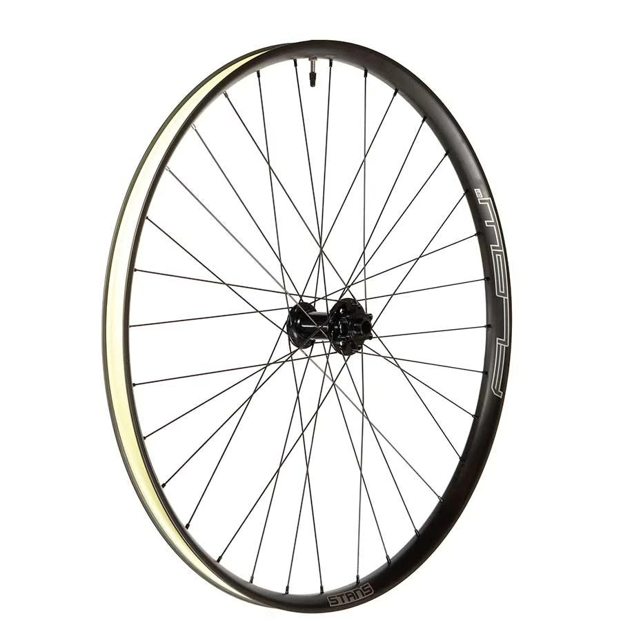 Other Stans No Tubes, Flow CB7, Wheel, Front, 29'' / 622, Holes: 32, 15mm TA, 110mm Boost, Disc IS 6-bolt 1 Other Stans No Tubes, Flow CB7, Wheel, Front, 29'' / 622, Holes: 32, 15mm TA, 110mm Boost, Disc IS 6-bolt