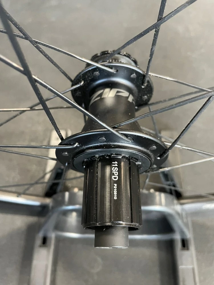 Zipp 808 Firecrest Disc Brake Wheelset Shimano/SRAM 11s 2022 - Image 5