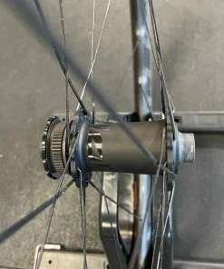 Zipp 353 NSW Tubeless Disc Brake Center Lock Wheelset SRAM/Shimano 11s 2022 -Zipp Sales C9WP83Eje17oSk4 uf3JfTVw0