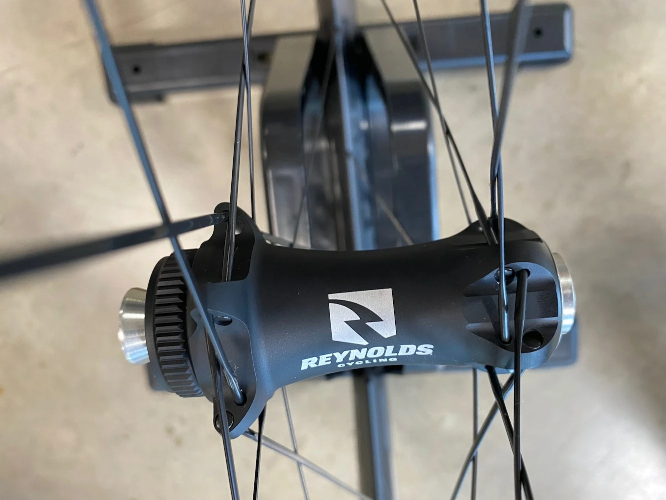 Reynolds® Reynolds Black Label Aero 65 Disc Brake Wheelset SRAM/Shimano 2022 - Image 9