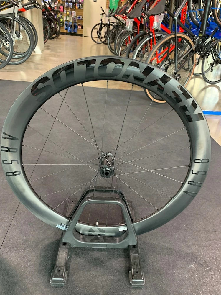 Reynolds® Reynolds AR 58/62 Disc Brake Wheelset SRAM/Shimano 2022 - Image 2