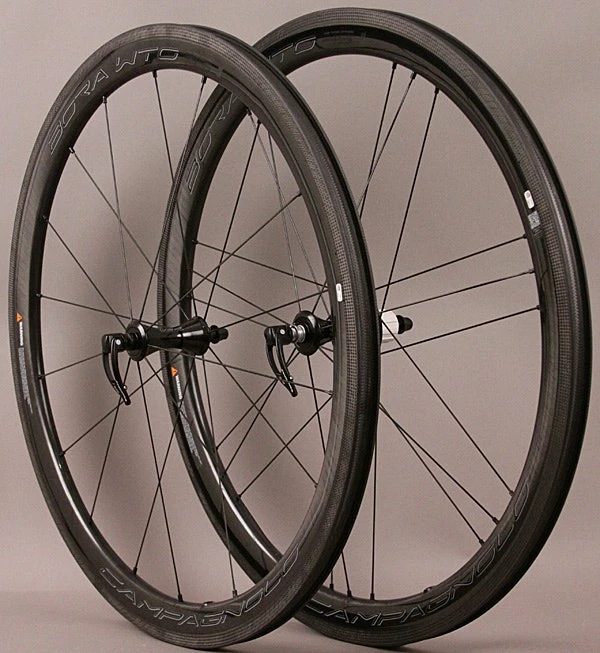 Campagnolo® Campagnolo Bora Wto 45 Carbon Tubeless Clincher Wheelset Dark Label - Image 2