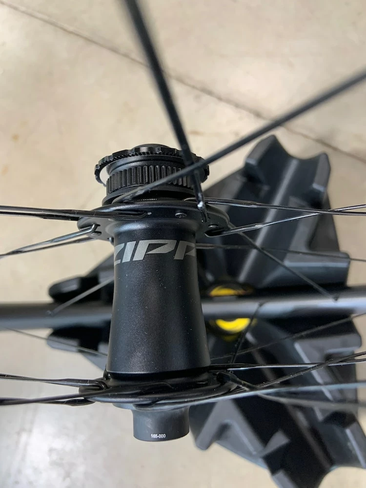 Zipp 303 Firecrest Disc Brake Tubeless Wheelset SRAM/SHIMANO 2022 2 Zipp 303 Firecrest Disc Brake Tubeless Wheelset SRAM/SHIMANO 2022 - Image 2