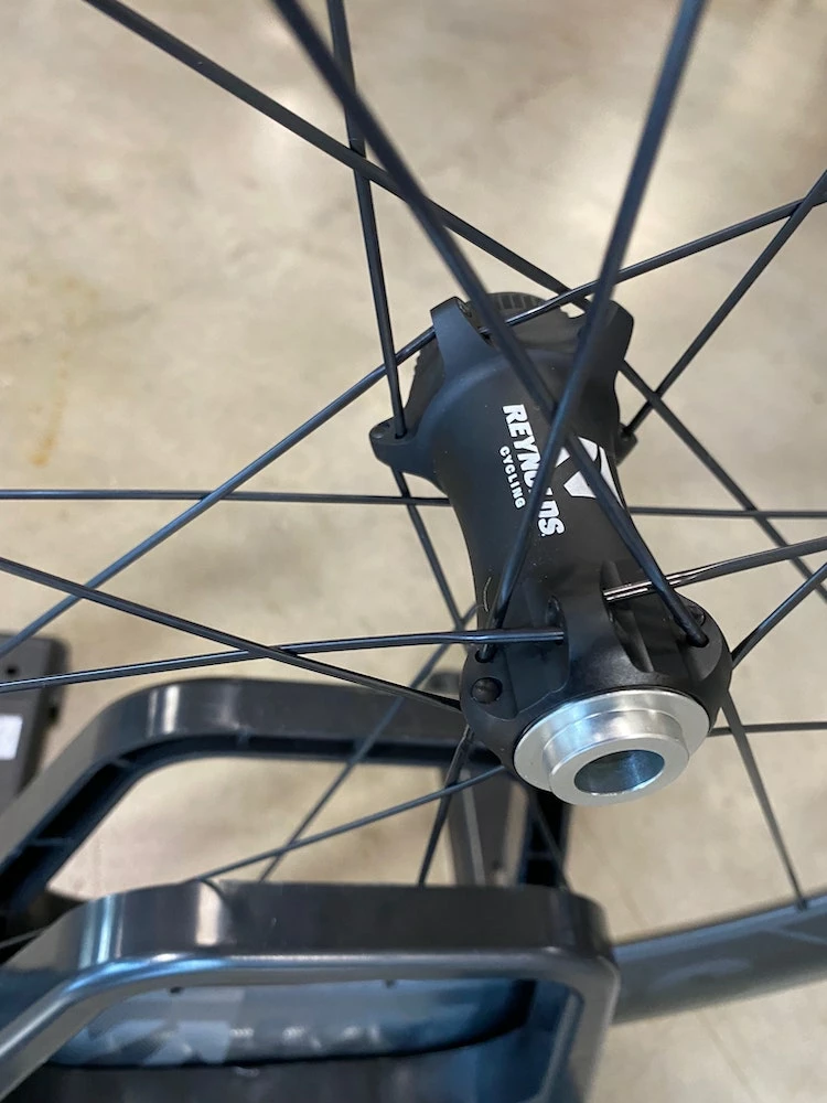 Reynolds® Reynolds Black Label Aero 65 Disc Brake Wheelset SRAM/Shimano 2022 - Image 11