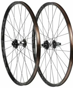 Handbuilt DT Swiss 350 Raceface Arc 25 Wheelset BOOST