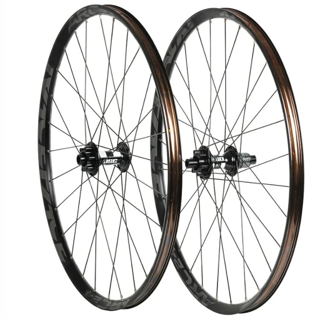 Handbuilt DT Swiss 350 Raceface Arc 25 Wheelset BOOST 1 Handbuilt DT Swiss 350 Raceface Arc 25 Wheelset BOOST