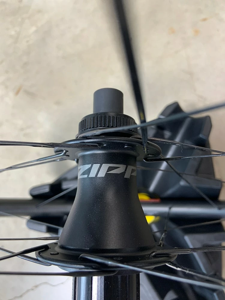 Zipp 303 Firecrest Disc Brake Tubeless Wheelset SRAM/SHIMANO 2022 11 Zipp 303 Firecrest Disc Brake Tubeless Wheelset SRAM/SHIMANO 2022 - Image 11
