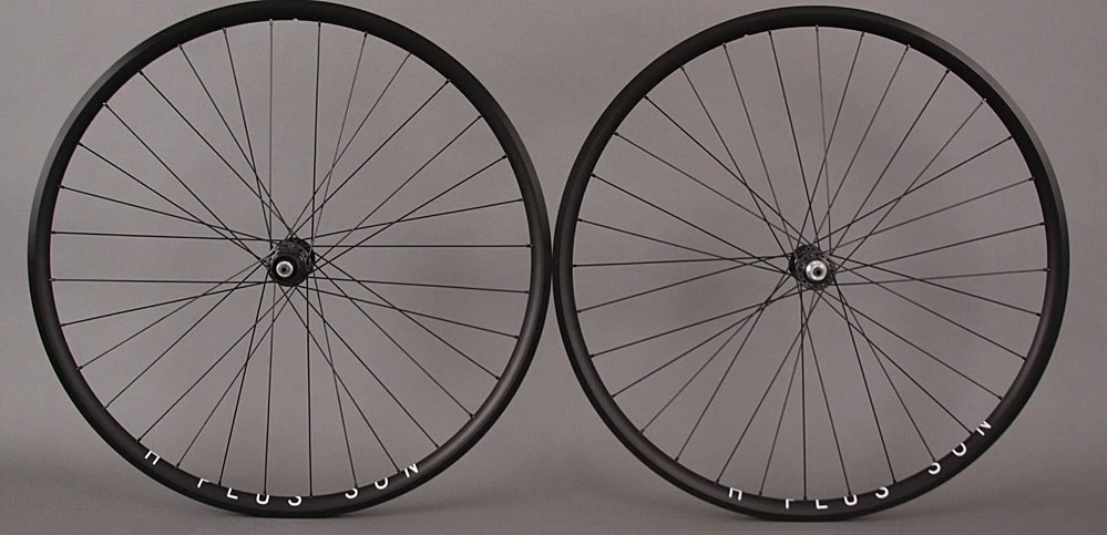 H Plus Son Archetype Road Bike Wheelset DT Swiss 370 Hubs 32h